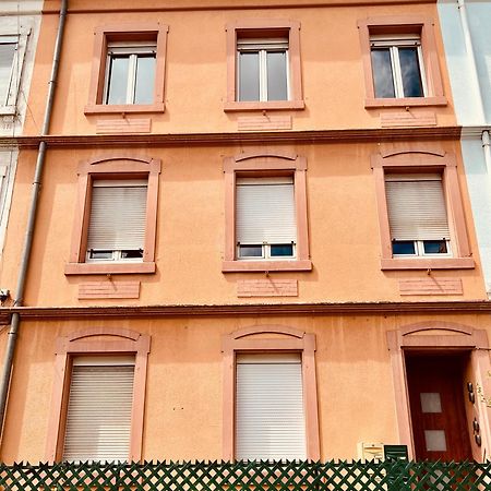 Rs-0 - Appartement F2 Au Rdc A Mulhouse Pour 1-3 Pers Luaran gambar