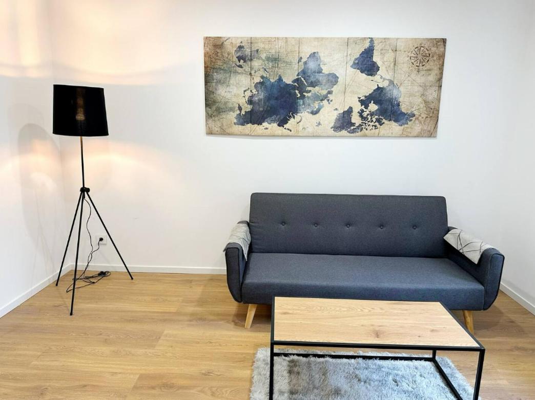Rs-0 - Appartement F2 Au Rdc A Mulhouse Pour 1-3 Pers Luaran gambar
